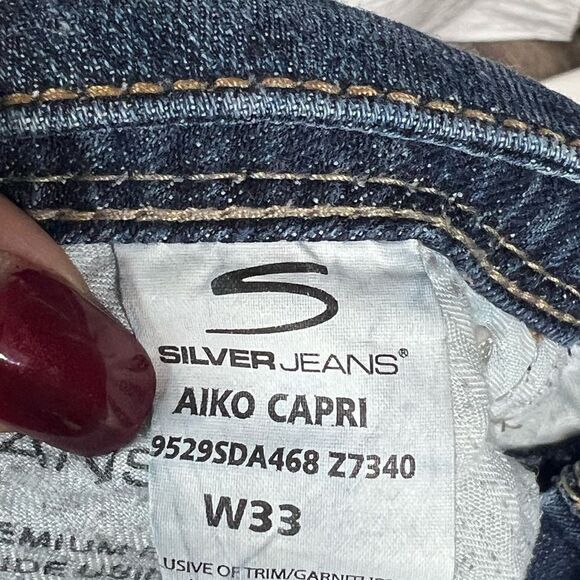 Silver | Factory Distressed Mid Rise Aiko Capri’s - Picture 4 of 5